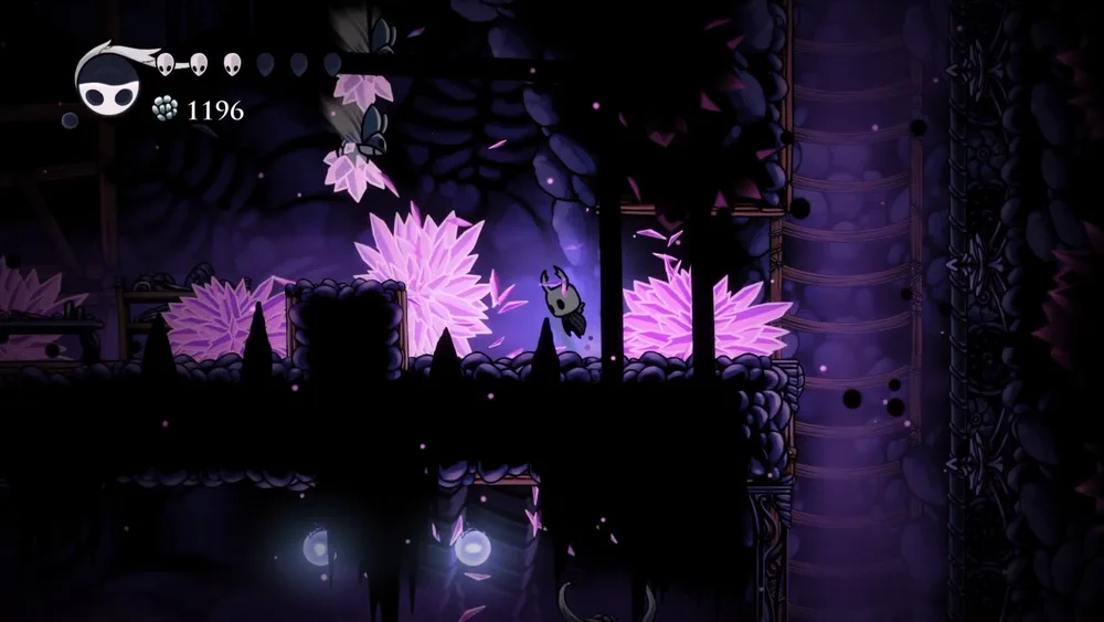 Стоит замешкаться и вся комната обрастает смертельными кристаллическими наростами